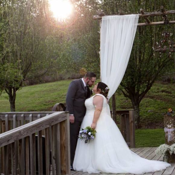 Meet your Posher, Shelby - Picture 3 of 5